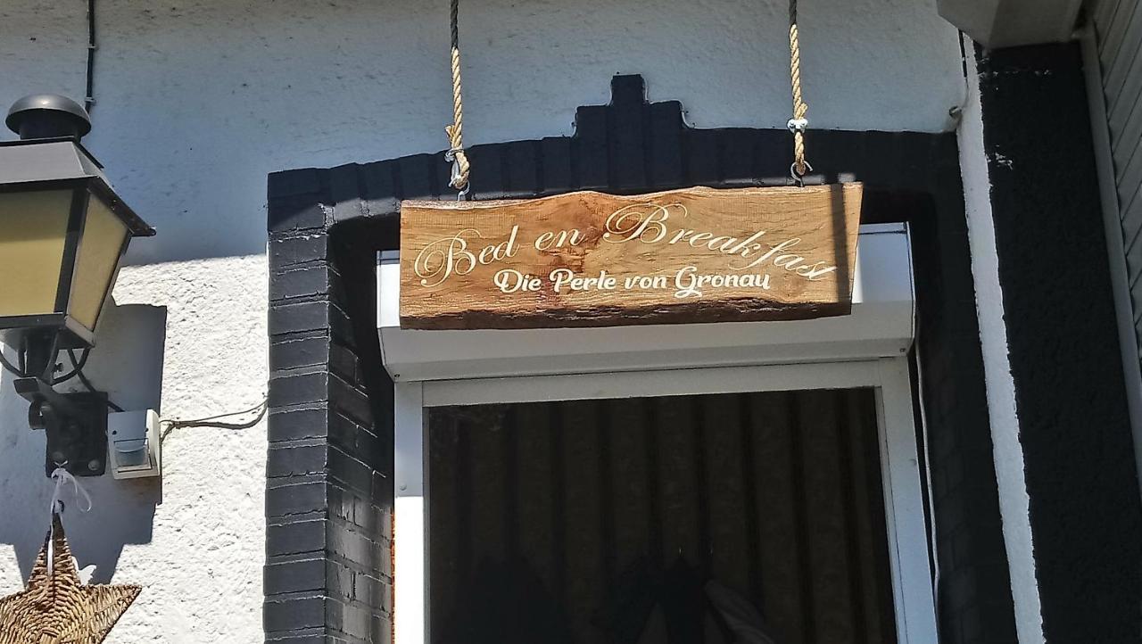غروناو Bed Und Breakfast "Die Perle Von Gronau" المظهر الخارجي الصورة
